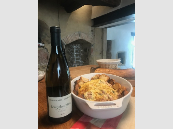 A VOS PAPILLES POUR NOTRE DEUXIEME REPAS VENDANGES : OMELETTE AU BEAUJOLAIS BLANC