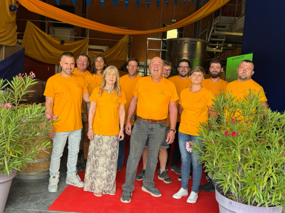 L'EQUIPE FAMILLE CHERMETTE SOUS NOS NOUVELLES COULEURS