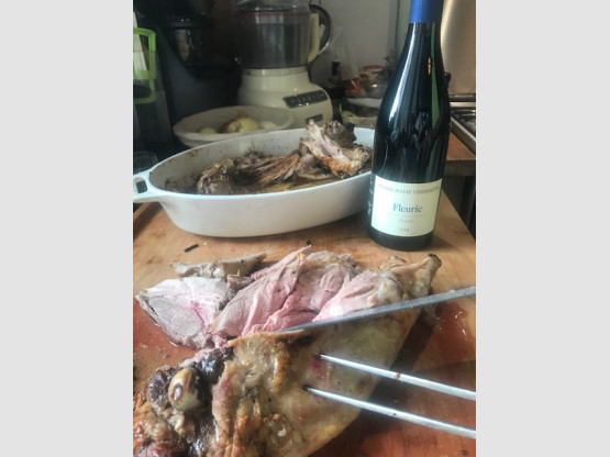 SIXIEME ET AVANT-DERNIER REPAS "VENDANGES" : CUISSOT DE CABRI AU FLEURIE PONCIE