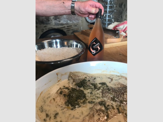 REPAS VENDANGES FILET DE LIEU NOIR AU BEAUJOLAIS ROSE