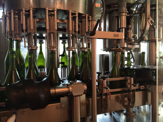 MISE EN BOUTEILLE DES CREMANTS DE BOURGOGNE