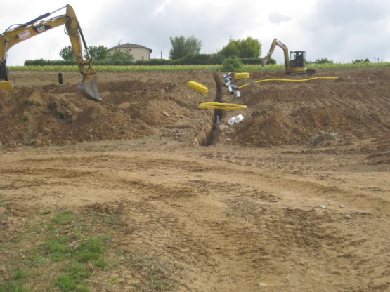 UN GROS TRAVAIL DE DRAINAGE DANS LES NOUVELLES VIGNES