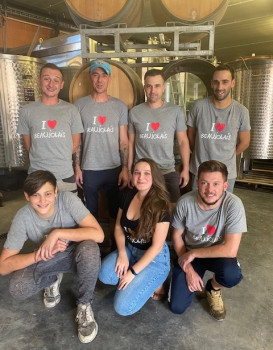 UNE EQUIPE DE JEUNES ET DE CHOC